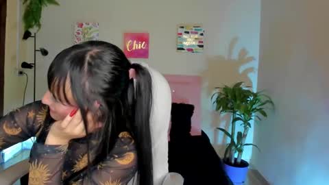 Sarah Ramirez online show from 02.26.25