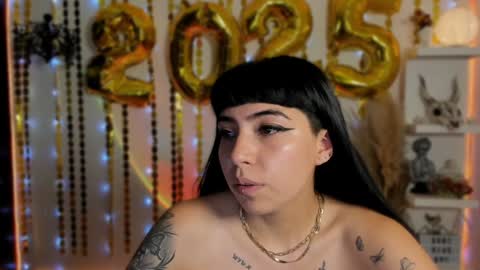 Sara online show from 12.31.24