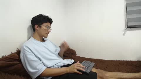 sara and thomas online show from 02.20.25