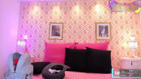 Snapshot of saraavila_ chatting on 06.19.26 SaraAvila online show from 06.19.26