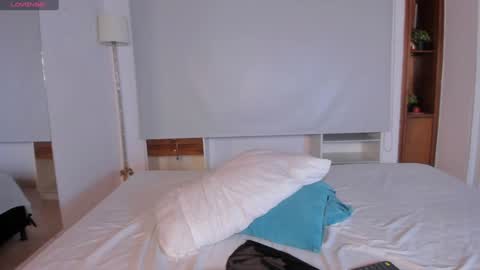 Snapshot of saracorraless chatting on 01.28.25 Sara Everyday From 1430 to 2130 Col Time online show from 01.28.25