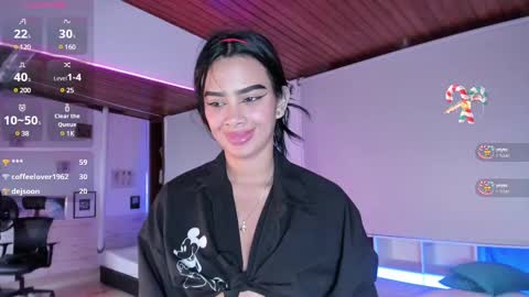 Snapshot of saracorraless chatting on 02.10.25 Sara Everyday From 1430 to 2130 Col Time online show from 02.10.25