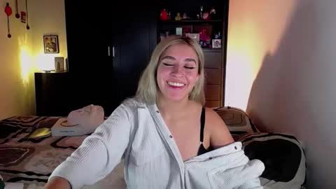 saradiazxxx online show from 03.05.26