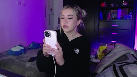 saradiazxxx online show from 03.16.26