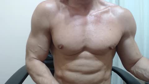 saradorj92 online show from 12.14.25