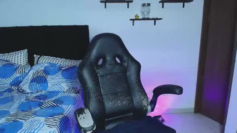 Sara online show from 10.24.25