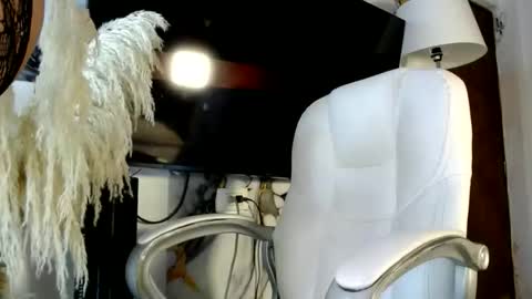 Snapshot of saragoddesshot chatting on 09.24.25 CALL ME LOVE SARITA online show from 09.24.25