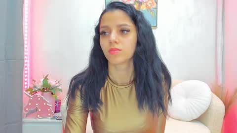 Sara online show from 04.10.26