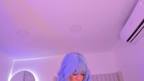 Sarah Bonneth online show from 03.11.25