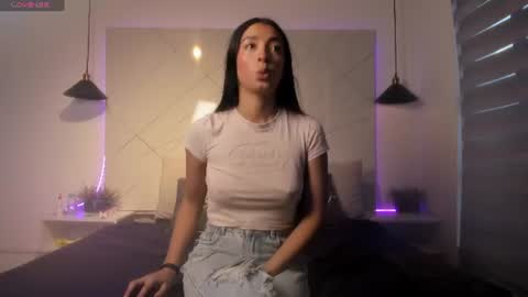 sarah_collens_ online show from 07.03.26