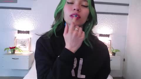 Snapshot of sarah_cute028 chatting on 02.24.26 Sarah online show from 02.24.26