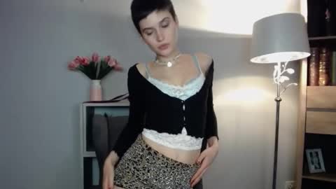 Sarah online show from 12.14.25