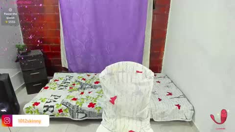 Snapshot of sarah_fox20 chatting on 11.04.25 Sarah online show from 11.04.25