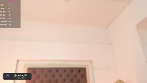 Snapshot of sarah_hiill chatting on 12.10.24 online show from 12.10.24