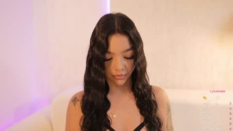 Snapshot of sarah_hiill chatting on 02.08.25 online show from 02.08.25