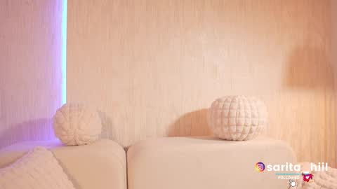 Snapshot of sarah_hiill chatting on 03.11.25 online show from 03.11.25