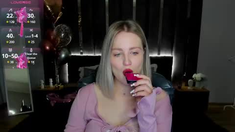 Snapshot of sarah_soul chatting on 03.07.25 Sarah online show from 03.07.25