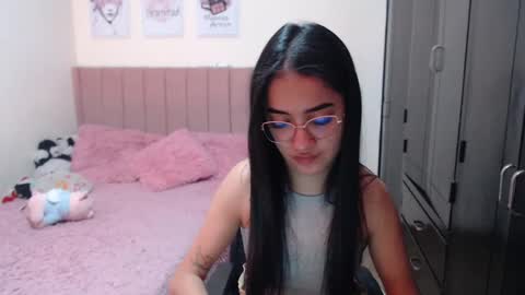 Sarah online show from 01.07.25