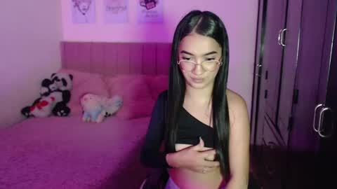 Sarah online show from 02.17.25