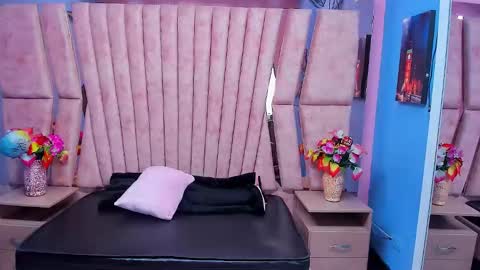 Sarah online show from 02.12.26