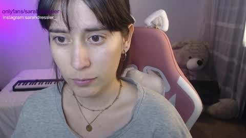 Snapshot of sarahdressler chatting on 02.11.25 sarahdressler online show from 02.11.25