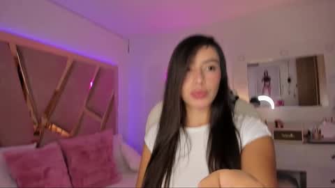 Snapshot of sarahhensoon chatting on 01.05.26 sarahhensoon online show from 01.05.26