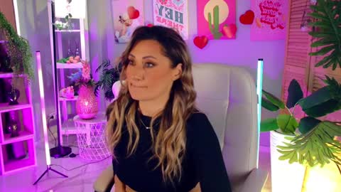 Divine Sarah NONUDE model online show from 04.04.26