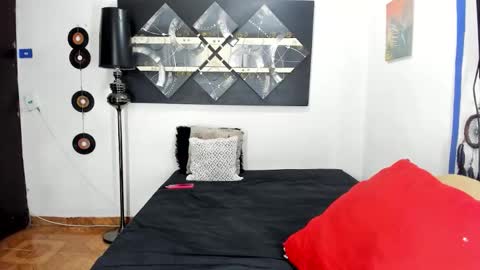  SARAHJEY     online show from 09.30.25