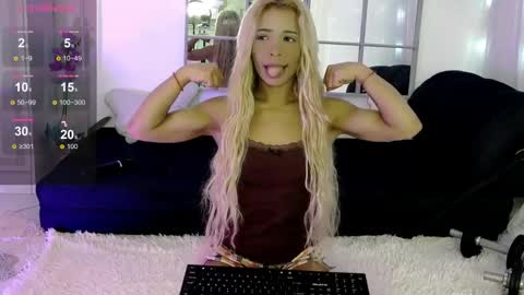 sarahraiynex online show from 05.23.26