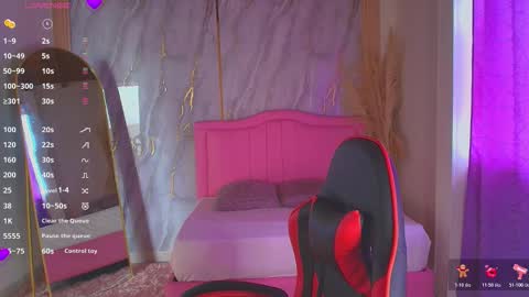 S A R A H  online show from 11.06.25