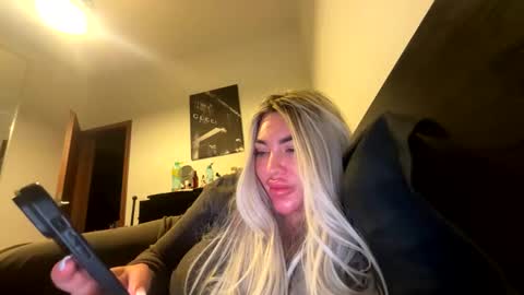 Snapshot of sarahstone_ chatting on 02.13.26 Sarah online show from 02.13.26