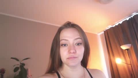Snapshot of sarahsweetie_ chatting on 05.16.26 Sarah online show from 05.16.26