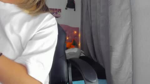 sara  online show from 01.10.25