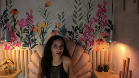 Snapshot of saramyers chatting on 05.29.26 Sara online show from 05.29.26