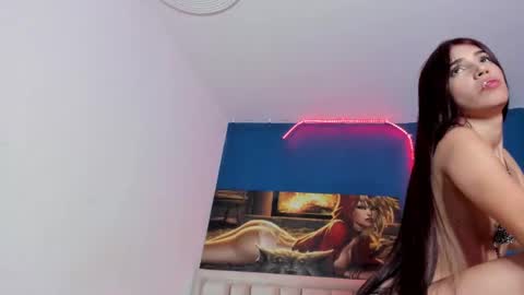 Snapshot of sararoy_ chatting on 02.11.25 Sara online show from 02.11.25