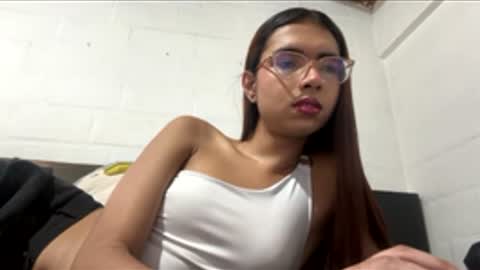 Snapshot of sarasaenz999 chatting on 02.27.26 sarasaenz999 online show from 02.27.26