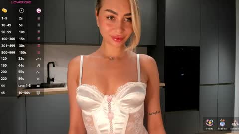Snapshot of sarashineee chatting on 06.05.26 Sara online show from 06.05.26
