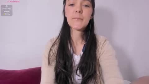 Snapshot of sarasweet_4 chatting on 09.15.25 Sara online show from 09.15.25