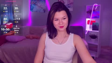 Snapshot of saravivid chatting on 05.23.26 SaraVivid online show from 05.23.26