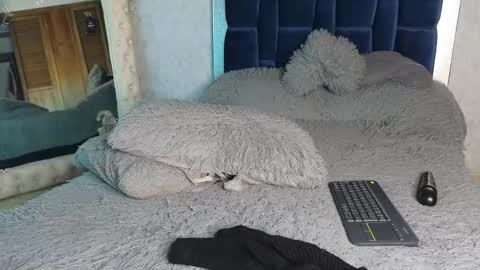 Snapshot of sarawilliamss_ chatting on 01.01.25 Sara W online show from 01.01.25