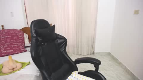 saray1221 online show from 02.08.25