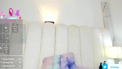 Snapshot of saray_cum chatting on 02.27.25 saray online show from 02.27.25