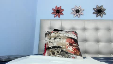 Snapshot of saray_sexy_love chatting on 03.31.26 saray_sexy_love online show from 03.31.26