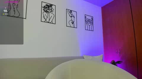 saraysweet_ online show from 12.23.24