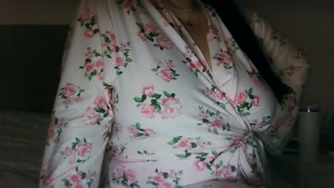 Snapshot of saretta46 chatting on 03.27.26 Sara online show from 03.27.26