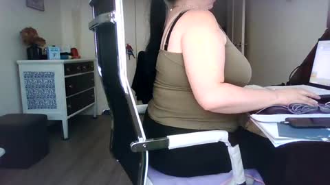 Sara online show from 07.10.26