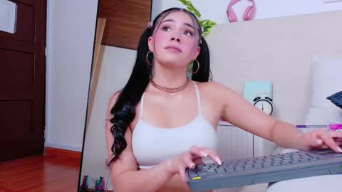 Sara online show from 10.07.25