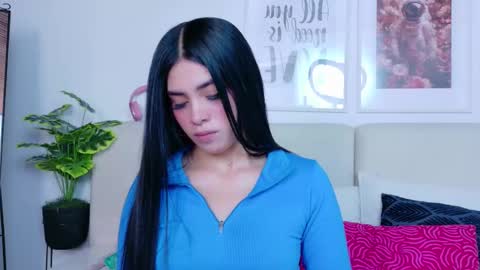 Sara online show from 10.10.25