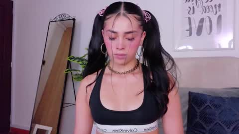 Sara online show from 11.29.25