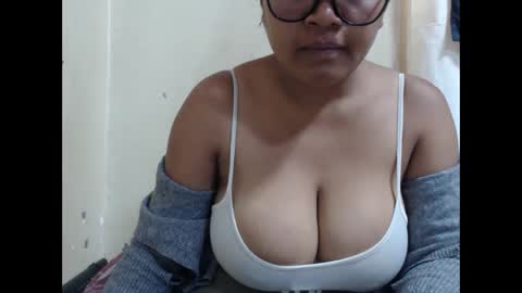 saronette online show from 04.01.26